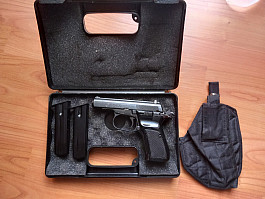 Pistole ČZ 83