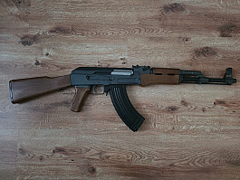 L96 a AK47