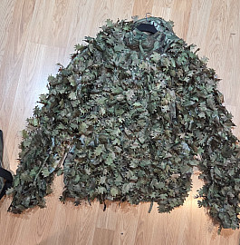 Leaf suit