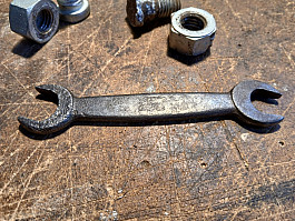 Starý klíč "FORD"