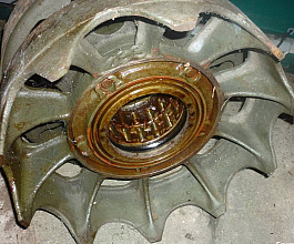 Napínací kolo ložiska T-72