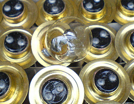 UAZ 469, 452, GAZ 69, 66, ZIL ...žiarovky hľadací svetlomet a iné n.d.