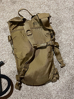 Použitý Camelbak s novou vložkou.