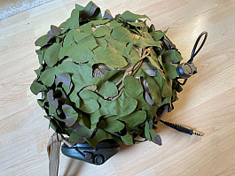 Helma s náhlavním setem 