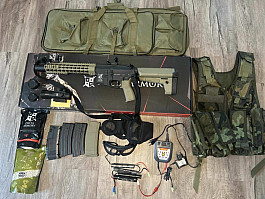 Airsoft komplet Delta Armory M4 + doplňky – TOP stav