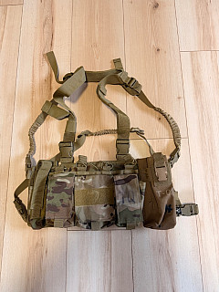Chest rig