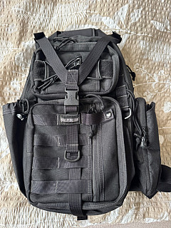 MAXPEDITION Sitka Gearslinger + AGR expendable bottle pouch