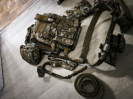 Nosič platu s příslušenstvím 