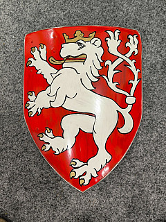 Kovový štít český lev