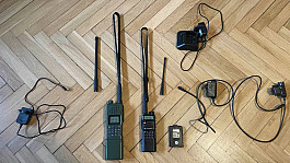 Radiostanice AR-152 a UV-5R 5W