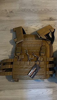 Taktická vesta coyote