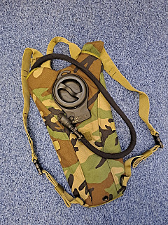 US CAMELBAK 3L WOODLAND 