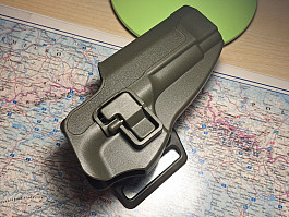 Beretta holster s uzamykacím mechanismem