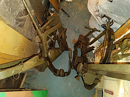 Vybavení do lehkého opevnění - bunkr - řopík - lafeta-větrák-uzávěry