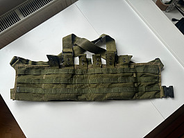 S.O. Tech Hellcat chest rig