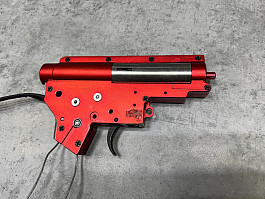 Seskládaný CNC mechabox s mikrospínačem Shooter