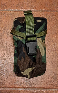 US MOLLE CANISTER POCKET