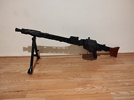 Airsoftový kulomet MG42 AGM