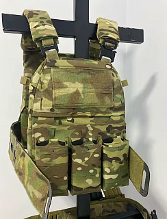 Nosič plátů typu FCPC5 Multicam