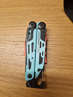 Leatherman Signal Aqua Blue