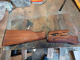 Akm pazbeni 