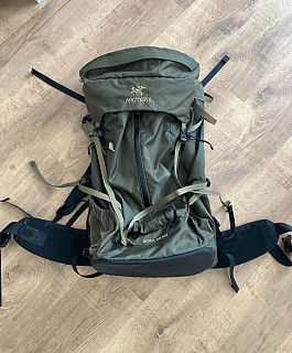 Batoh Arcteryx Bora 65