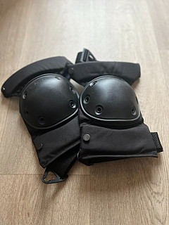 Taktické chrániče kolen ALTA