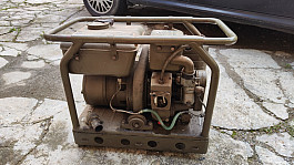 elektrocentrála 45V výstup, 2t. benzin. r.v.1960 plus vysílačka