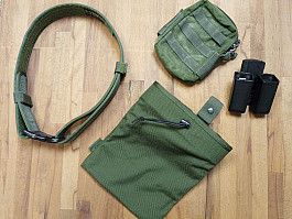 Mix vybavení warrior assault, opásek, sumka, odhazovák