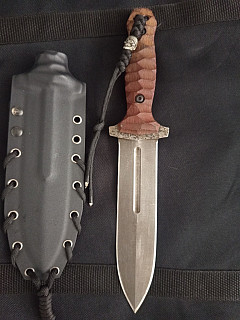 Dýka ruční práce od nožíře