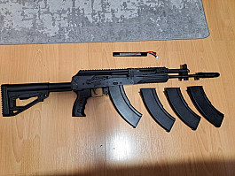 LCT AK12