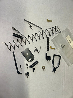 VELKÁ Sada dílů pistole vz82 vz.82 ČSLA AČR 9mm makarov CZ83 CZ 83