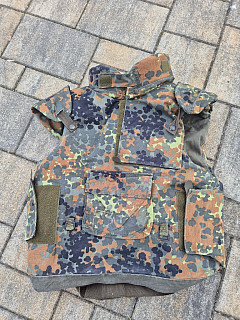 Protistřepinová vesta