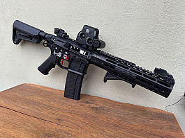 Retro Arms AR15 CNC tělo + Retro Arms CNC mechabox