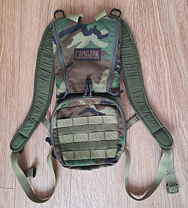 CamelBak AMBUSH 3L, woodland, použitý