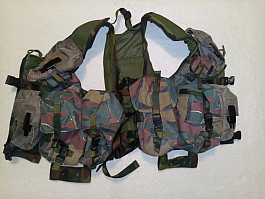 TAKTICKÁ VESTA JIGSAW + SUMKY