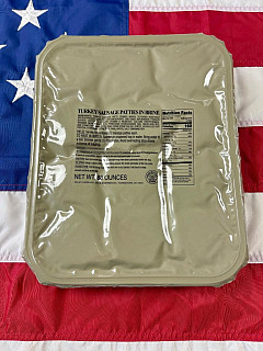 US ARMY MRE 18 Porcí - Potravinová dávka - Turkey Sausages Patties