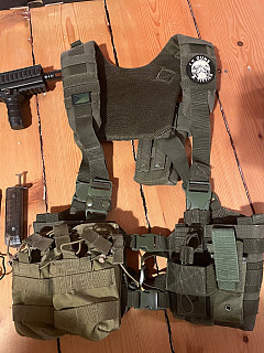 Chest rig