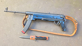   znehodnocený M56 Yugo samopal