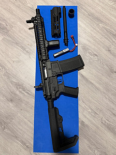 M4 Specna  Arms Flex s bezuhlíkovým  motorem.