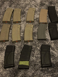 Zásobníky M4 (HEXMAGY,KOV TOČÁK i TLAČÁKY...)