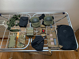 Sumky, pouzdra, chrániče, popruh a další