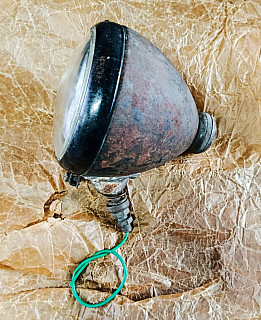 Gaz 69, Mav 46 - hledací světlomet 50. léta 