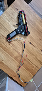 Mechabox AK s mosfetem