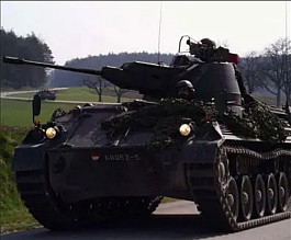 Prodám obrněný transportér SAURER 4K4FA/G2