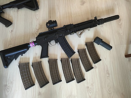 Cyma AK105 130m/s s příslušenstvím 