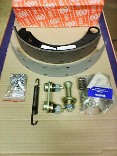 UAZ 469,3151,31512,31514,31519,452,GAZ 69,21,24,Volga,ŽUK,ARO M461 Brzdové obloženie s dierami  a iné n.d.