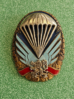 Výsadkář - paraplacka z 50.let