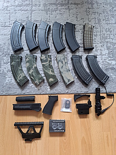 Zásobníky AK + doplnky