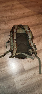 Batoh, digitální vzor bez závad